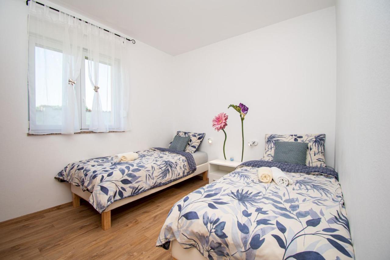 Afrodita In Pula-istrien Villa *